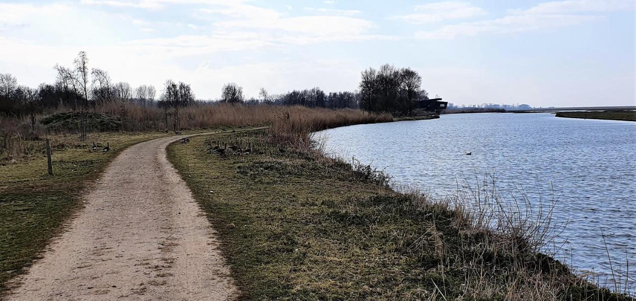 Inntermezzo Almere Buitenkant foto