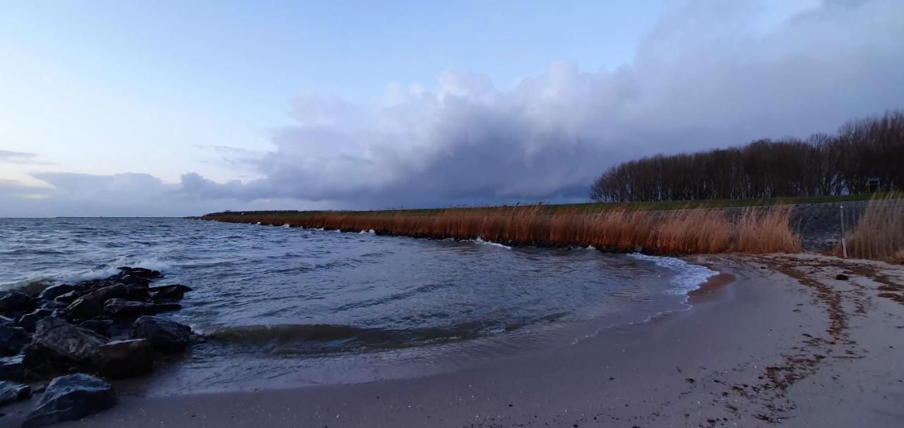 Inntermezzo Almere Buitenkant foto