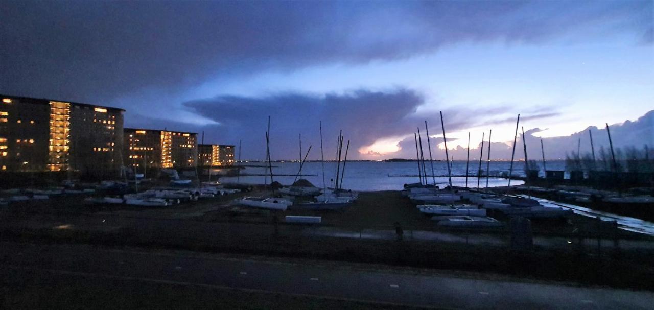 Inntermezzo Almere Buitenkant foto