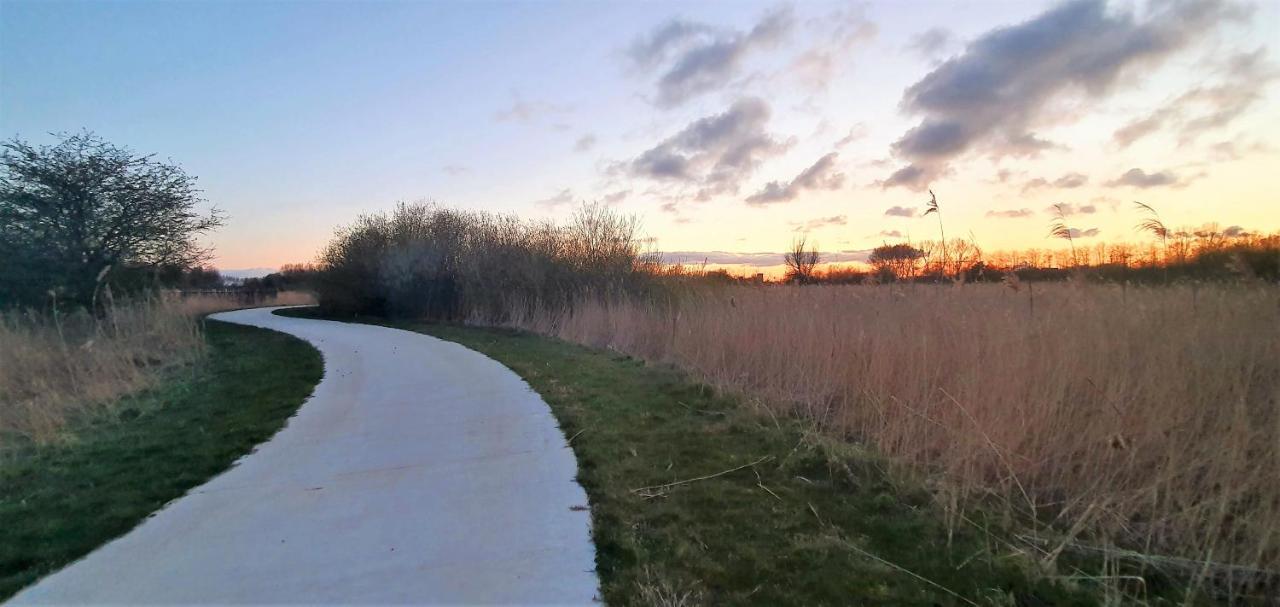 Inntermezzo Almere Buitenkant foto