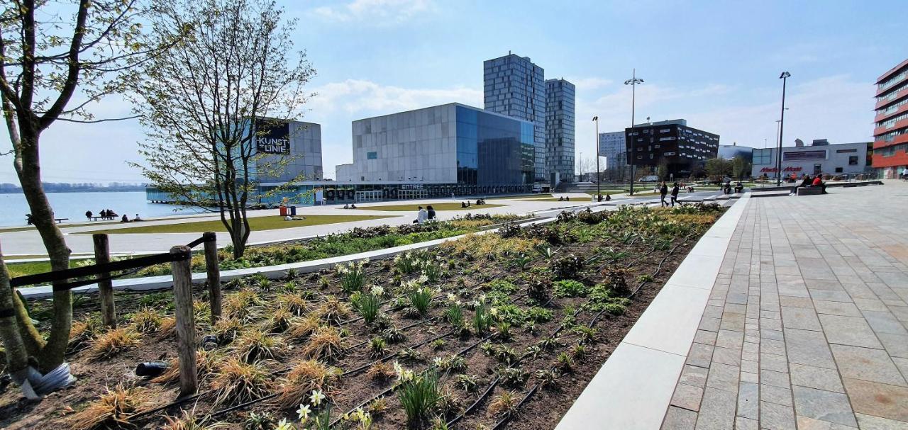 Inntermezzo Almere Buitenkant foto